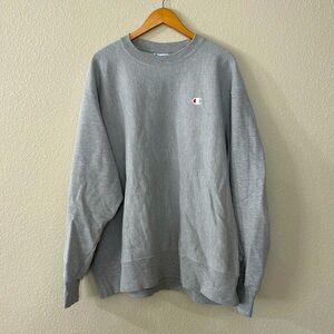 Champion Reverse Weave crew neck sweatshirt. Oxford Grey.
XXL
LIKE NEW